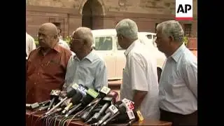 Communists withdraw support for Singh coalition