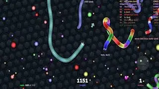 Playing Snakes and Snakes While Sharing My Feelings, I Become a Giant