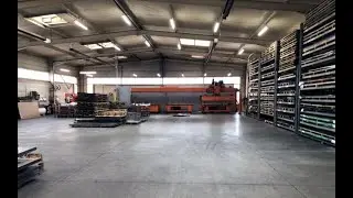 BYSTRONIC - Machine de d&eacute;coupe laser avec automatisation et tours de stockage