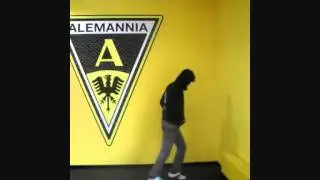 every day i`m shuffelin`