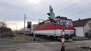 Železničné priecestie - Devínske Jazero (SK) - (15.12 2019) / Železniční přejezd / Railroad crossing