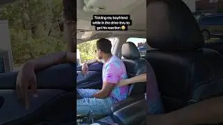 Он очень боится щекотки 😂 #пары #отношения #целипары #короткоевидео