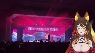 Sinder on stage at weebcon getting the crowd to say pp4me