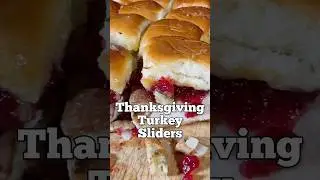Thanksgiving Turkey Sliders - perfect use of leftovers! #thanksgivingturkey #sliders #leftovers