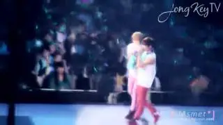 JongKey 종키 Fancam moment # 37 - So Close (Japan Arena Tour Part 1)