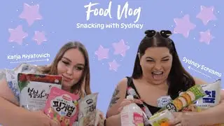 Food Vlog - Snacking with Sydney! Trying international snacks
