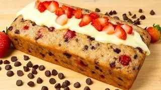 Moist Strawberry Banana Bread &mdash; Sweet, Easy, and So Addictive!