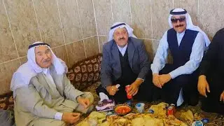 وليمة غداء في مضيف الشيخ جواد المحمد علي الگبلان عشيرة البومتيوت في حضور ابناء العم من عشيرة الجحيش