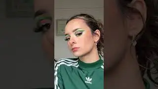 Green 💚💚 #makeup #makeuptransformation #eyeshadow