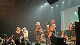 Les Garcons Bouchers - L'Eboueur (ft Sanseverino) (3/8) Live Elysee Montmartre Paris 20241122 211525