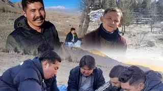 چلتن  پارک میں لوگوں کا رش نوجوانوں کا ہلہ گلہ والدین اپنی لڑکیوں پر نظر رکھیں  انہیں تنہا نہ بھیجیں
