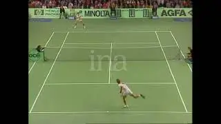🇺🇲Arias vs 🇸🇰Meč&iacute;ř (ECC - Antwerp 1986) semifinal
