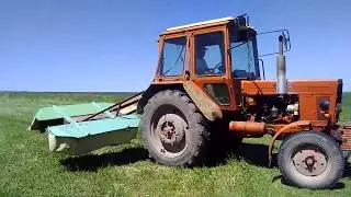 Belarus MTS 570 + Deutz Rotationsmähwerk, Grasmahd 2017