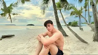 Super Stunning Young Digital Creator | WILLIAM