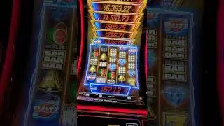 @jackpotjeanette plays Quick Hit Blitz #quickhit #bonus #graton #slots #casino