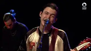 Los mesoneros - Caballo nuevo (en vivo)