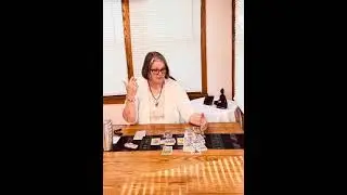 Aquarius ♒️ September 2025 Mini Tarot Reading by Bonnie Soul Star Bliss
