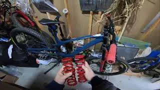 Painting MTB coil spring to match Rockshox boxxer red. Found a color that is 95% close.