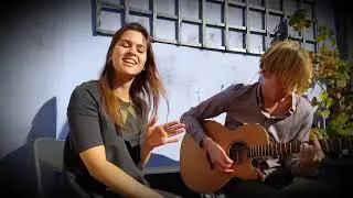 Daisy Acoustic boek je natuurlijk via Bandshopper nl!