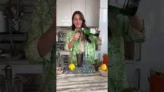 How to Make a Basil Gimlet #basil #gimlet #cocktailrecipe