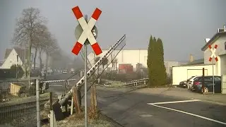 Spoorwegovergang Kassel (D) // Railroad crossing // Bahnübergang