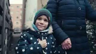 UNICEF campaign TV Spot - This Christmas, we take time to be together, to give.