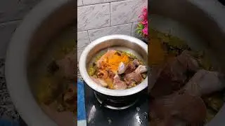 easy chicken baingan recipe 😋  very easy to make  .#ytshorts #recipe #cooking #nuzhatkakitchen