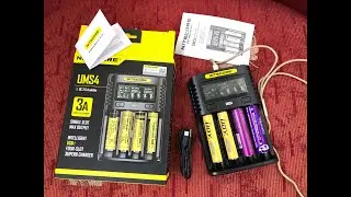 NITECORE UMS4 charger for 21700 20700 18650
