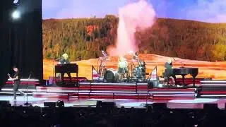 Kevin Cronin of REO Speedwagon “Roll With the Changes” Live 8/23/25 Tinley Park Illinois 