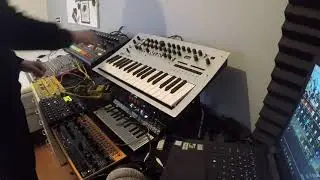 Small techy live jam with Digitakt, RD-8, Minilogue and TD-3 + BOSS OS-2