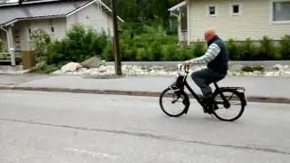 Velosolex - veljmies koeajolla Savonlinnassa