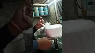 # 2 Pound Vanilla #strawberry #cake#🎂❤💯