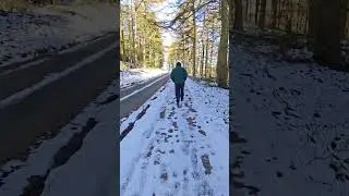 I'm walking by the snow road in Sheffield, England