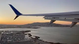 United Airlines Boeing 737-900ER Pushback, Taxi and Takeoff from San Francisco (SFO)