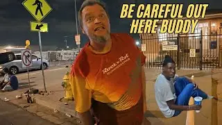 катаюсь на электросамокате по Da Zone, также известной как Phoenix's Skid Row, ночью