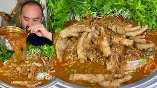 ขนมจีน น้ำยาปลานิล ตีนไก่ แซ่บๆ