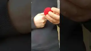 The vanishing ball....#halloween #magic #wizard #sorcery #magician #magictricks