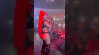you ever been to a Stunna Girl show?💕