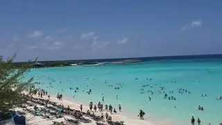 Half Moon Cay (Little San Salvador Island)