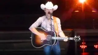 Justin Moore 