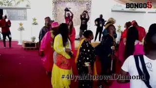 40 ya Mtoto wa Diamond: Diamond akicheza mduara na familia yake, full mauno