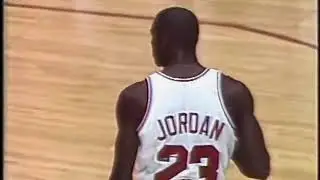 Michael Jordan NBA debut with the Chicago Bulls   (October 26, 1984)     🏀