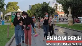Phnom Penh riverside a busy day walking tour