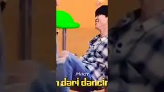 What made Jimin to dance in front of Yoongi like this🤯😳
