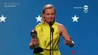 See her award for Kristen Bell at Critics Choice Awards 2020