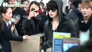 111125 JYJ at Incheon Airport to Hawaii