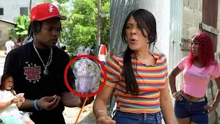 SU ESPOSO le regaló algo humilde y ella lo despreció sin saber lo que había dentro!