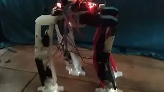 Je fabrique le AT-AT de James Bruton partie 1
