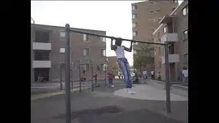 King Von Doing Pull Ups On Oblock @RedLine620 ￼