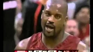Shaq dunks on Mutombo and does 'Finger Wag'